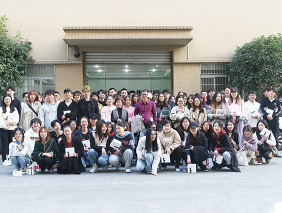 推進(jìn)人才培養(yǎng)新模式，浙大學(xué)子走進(jìn)勇電參觀學(xué)習(xí)